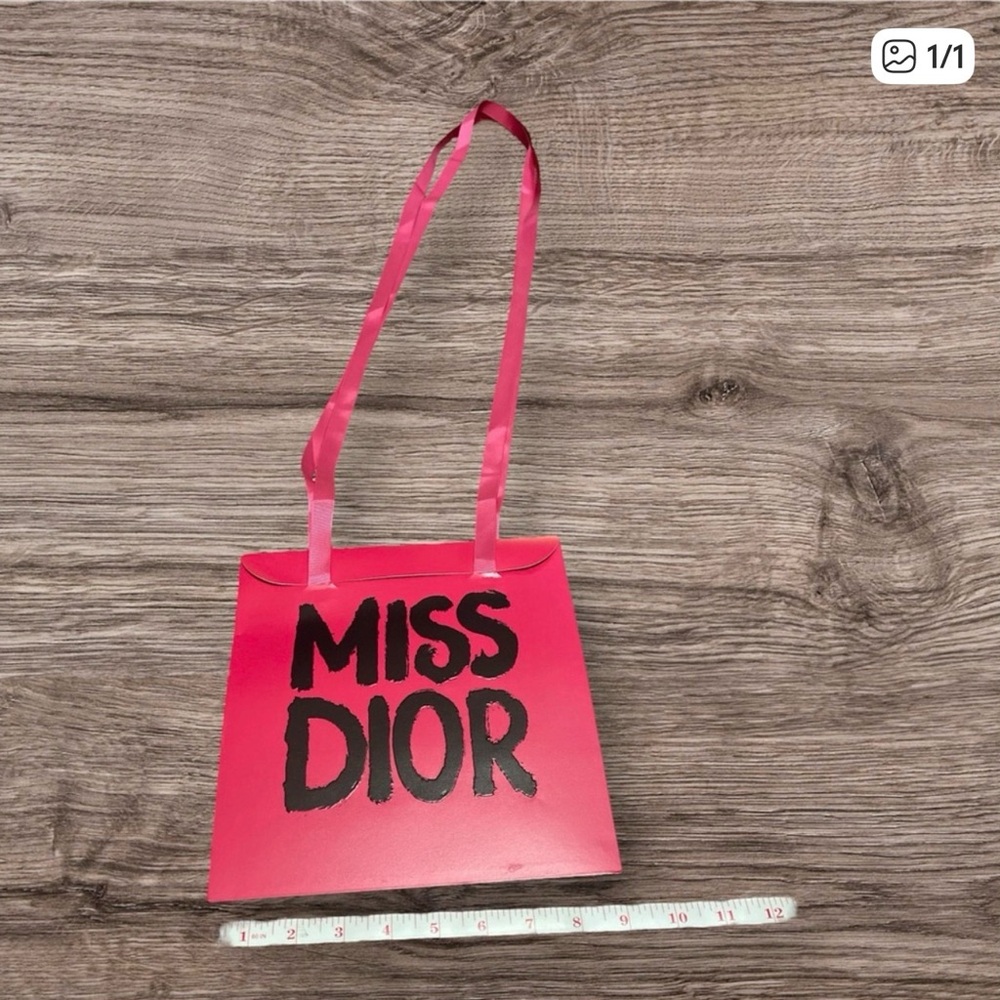 Miss Dior Beauty Envelope Style Gift Bag with Crossbody Length Ribbon NIP